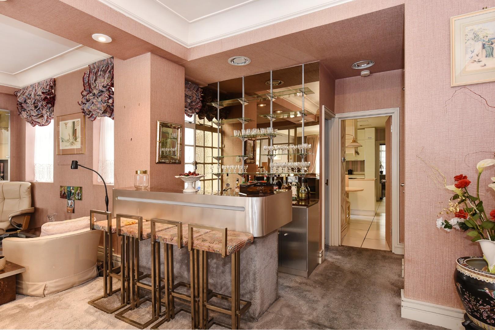 Bryanston Court I, George Street, Marylebone, London W1