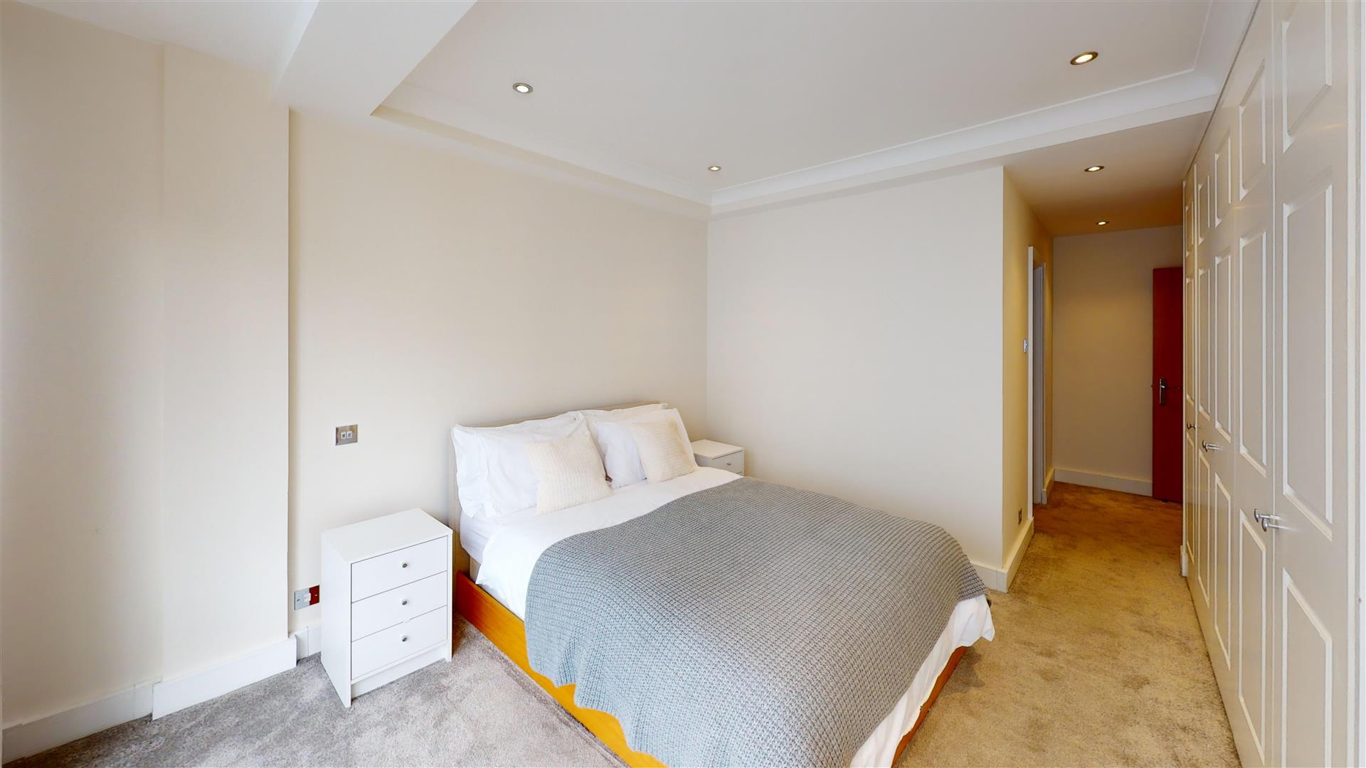 The Phoenix, Barrett Street, Marylebone W1