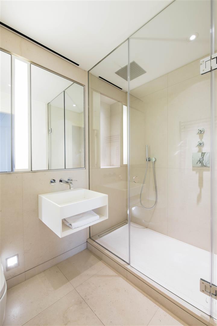 Duke Street, London, W1K