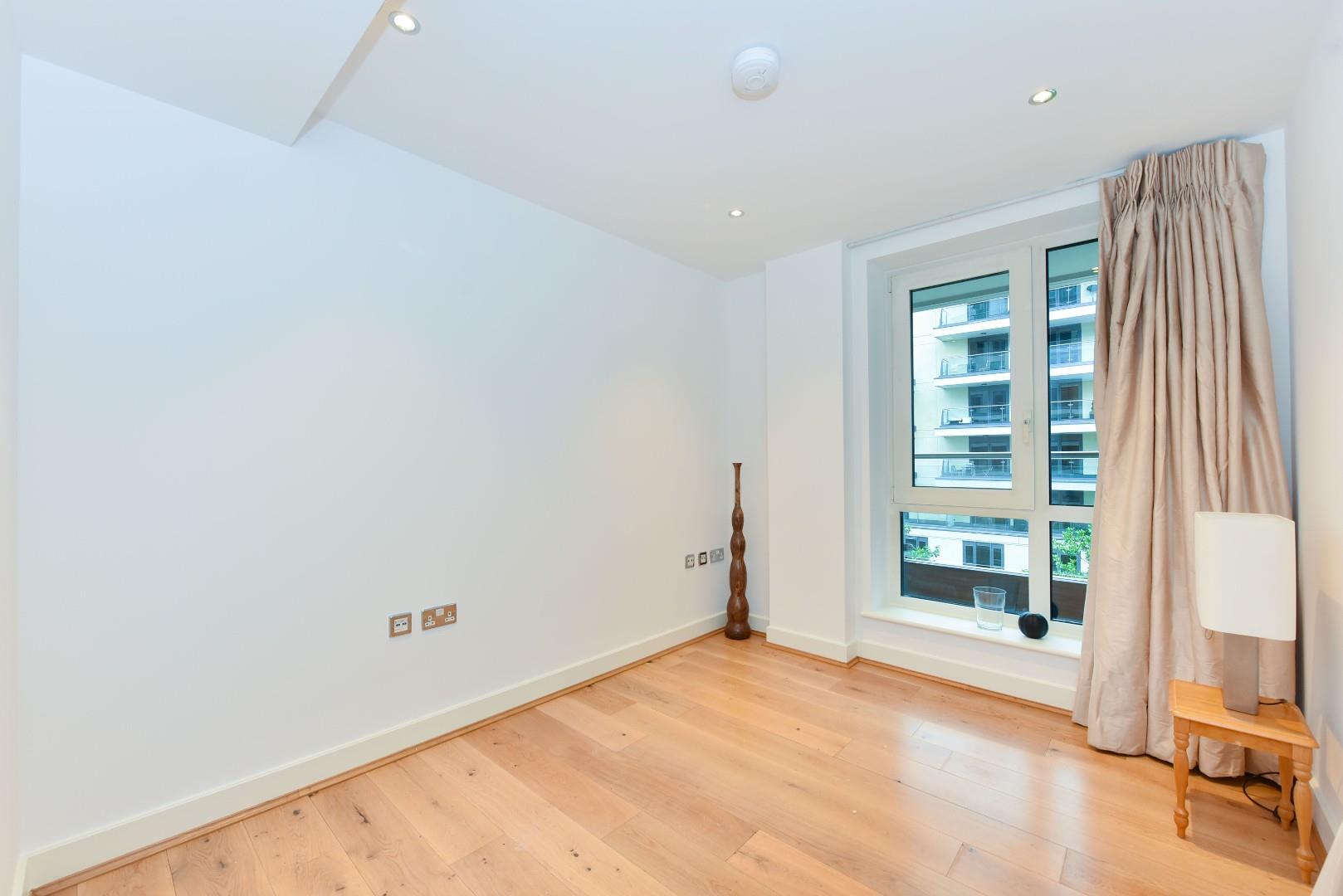 Marina Point, Imperial Wharf, London, SW6