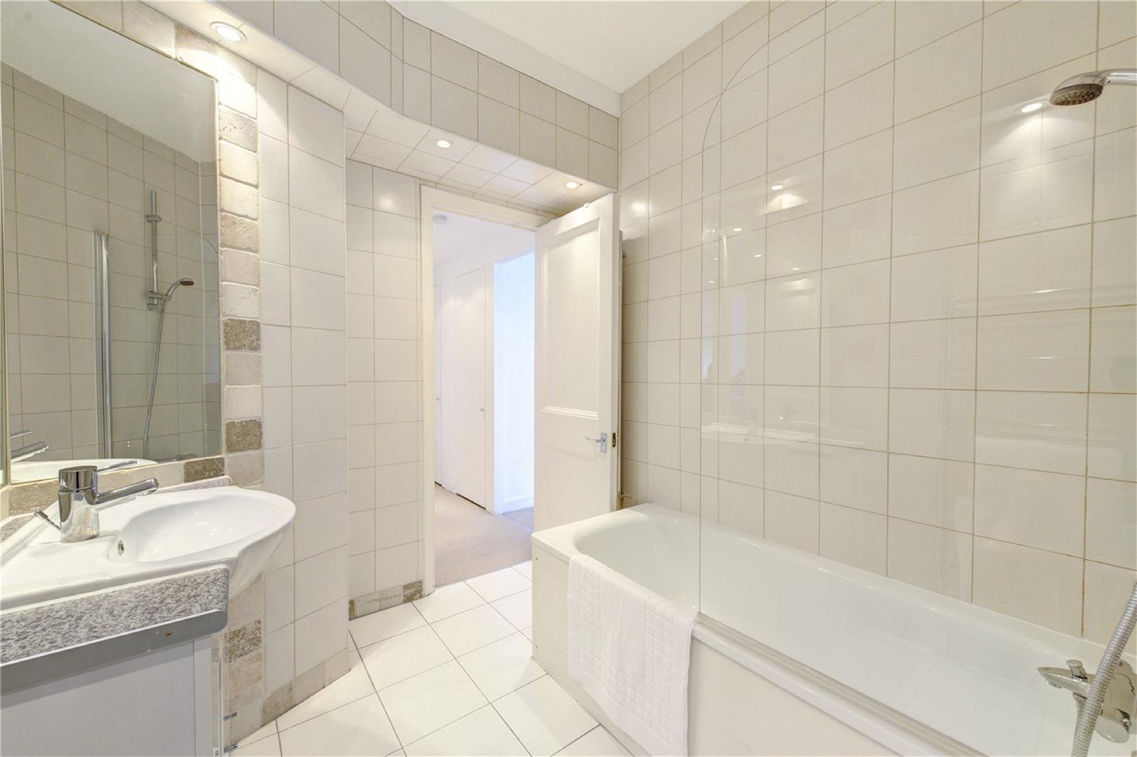 39 Hill Street, Mayfair, London, W1