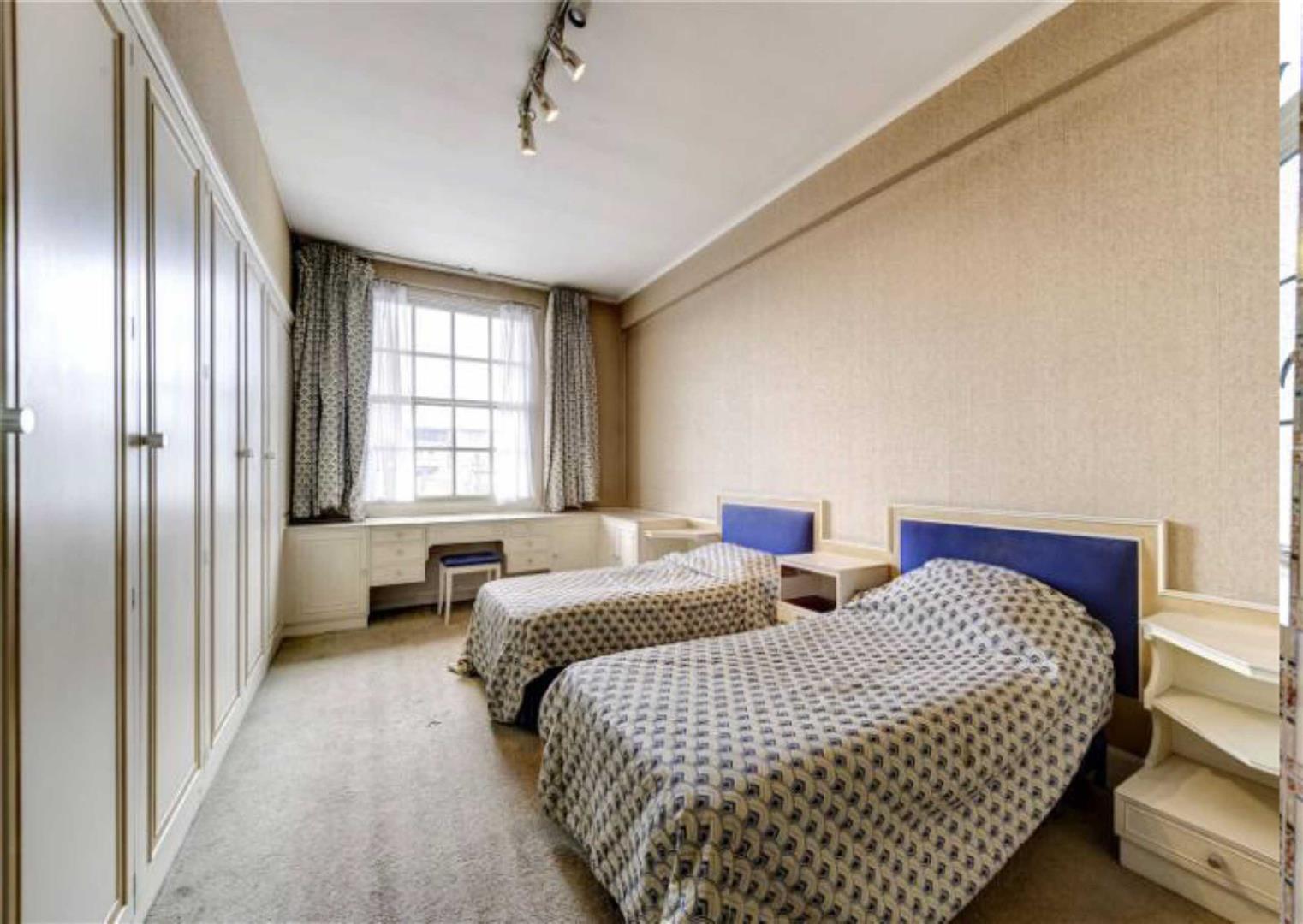 Bryanston Court, George Street, Marylebone W1H