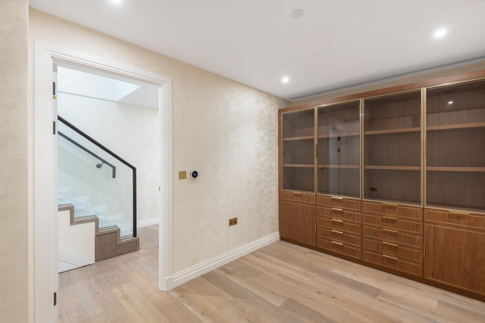 Receivership Sale – Savoy House, Chelsea Creek, London SW6