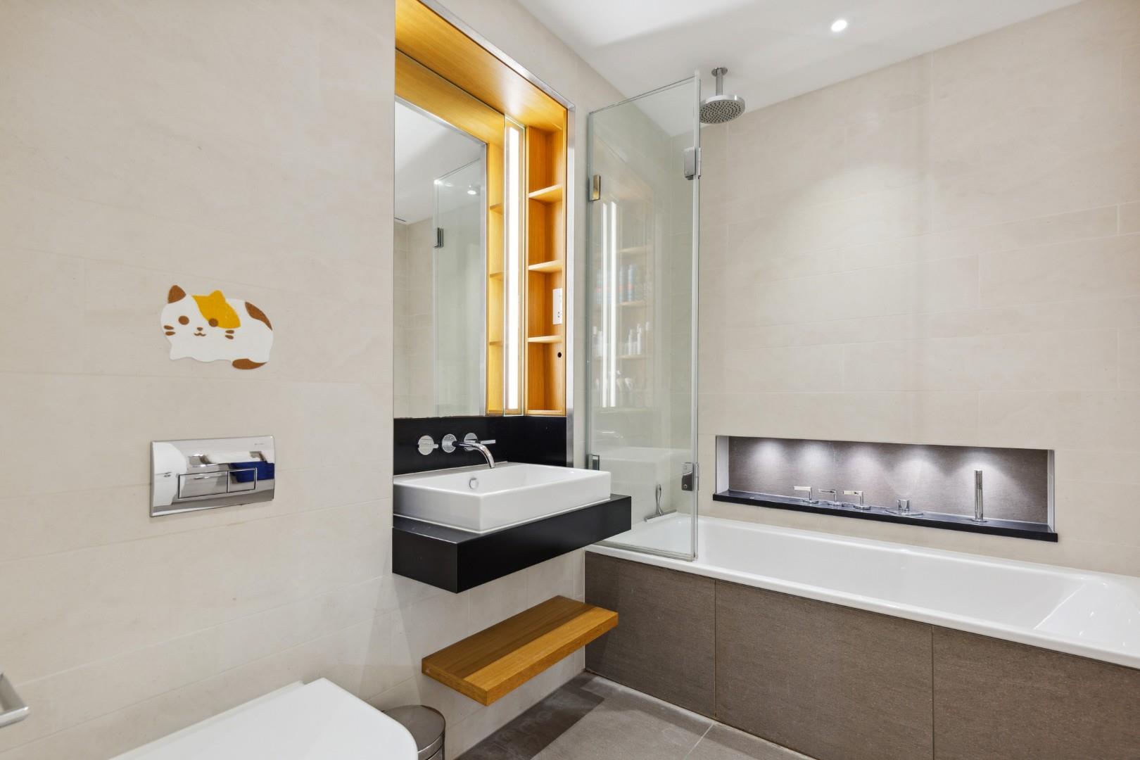 3 Merchant Square, London, W2