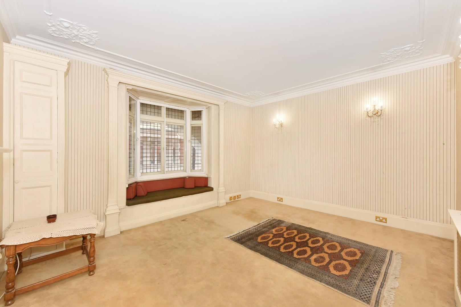 Huge Lateral Apartment Hay Hill, Mayfair, London W1J