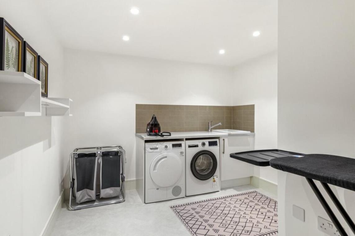Regents Park House, Park Road, London