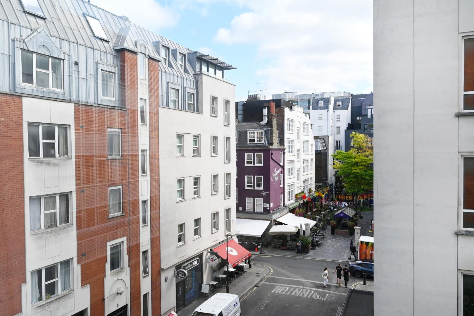 The Phoenix, Barrett Street, Marylebone W1