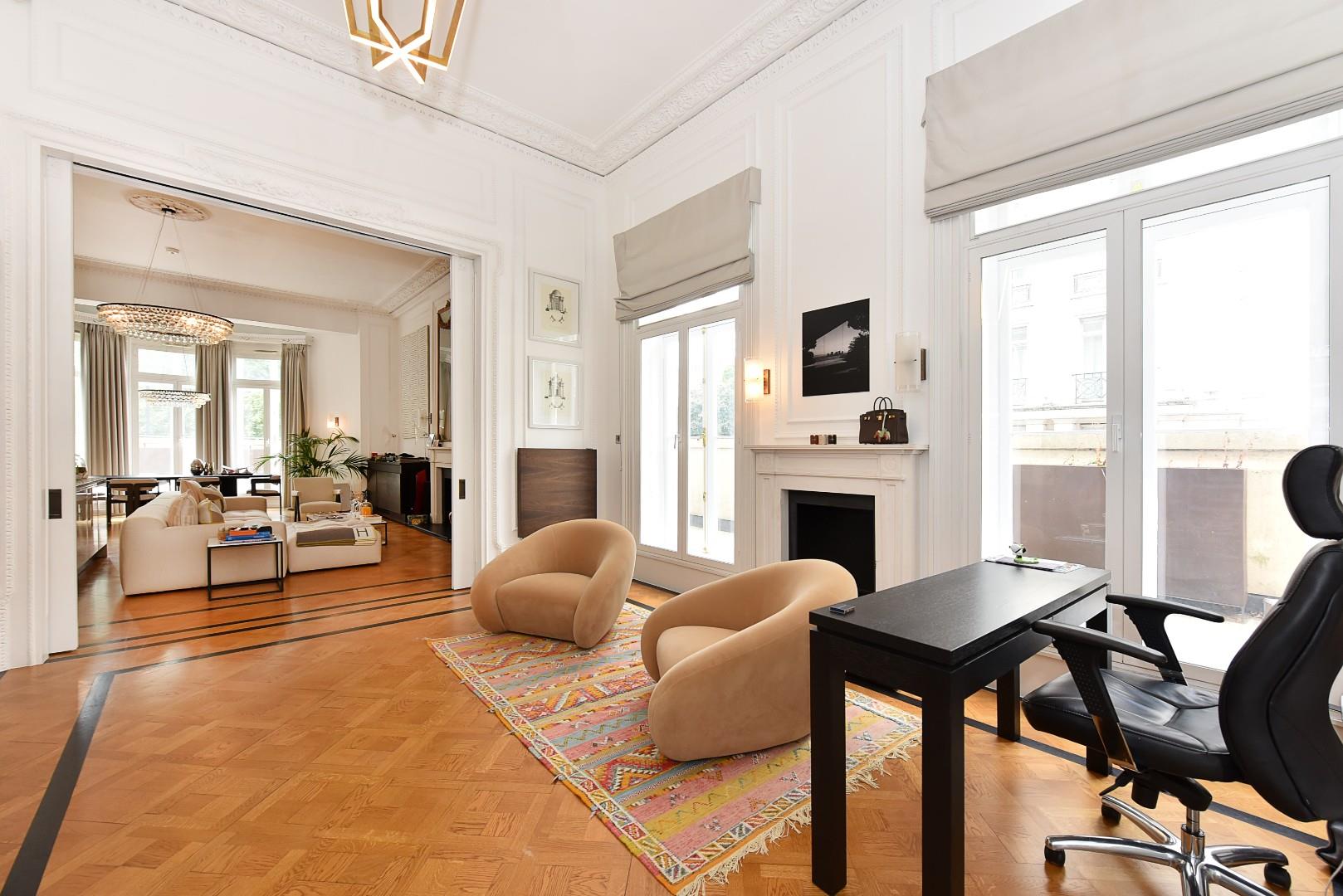 Crystal Suite, Park Lane, Mayfair W1K