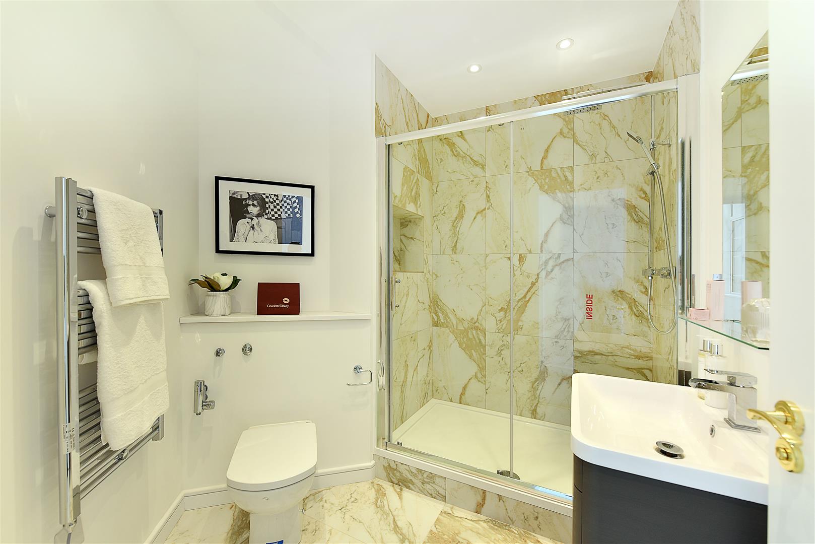 Penthouse, George Street, London W1H