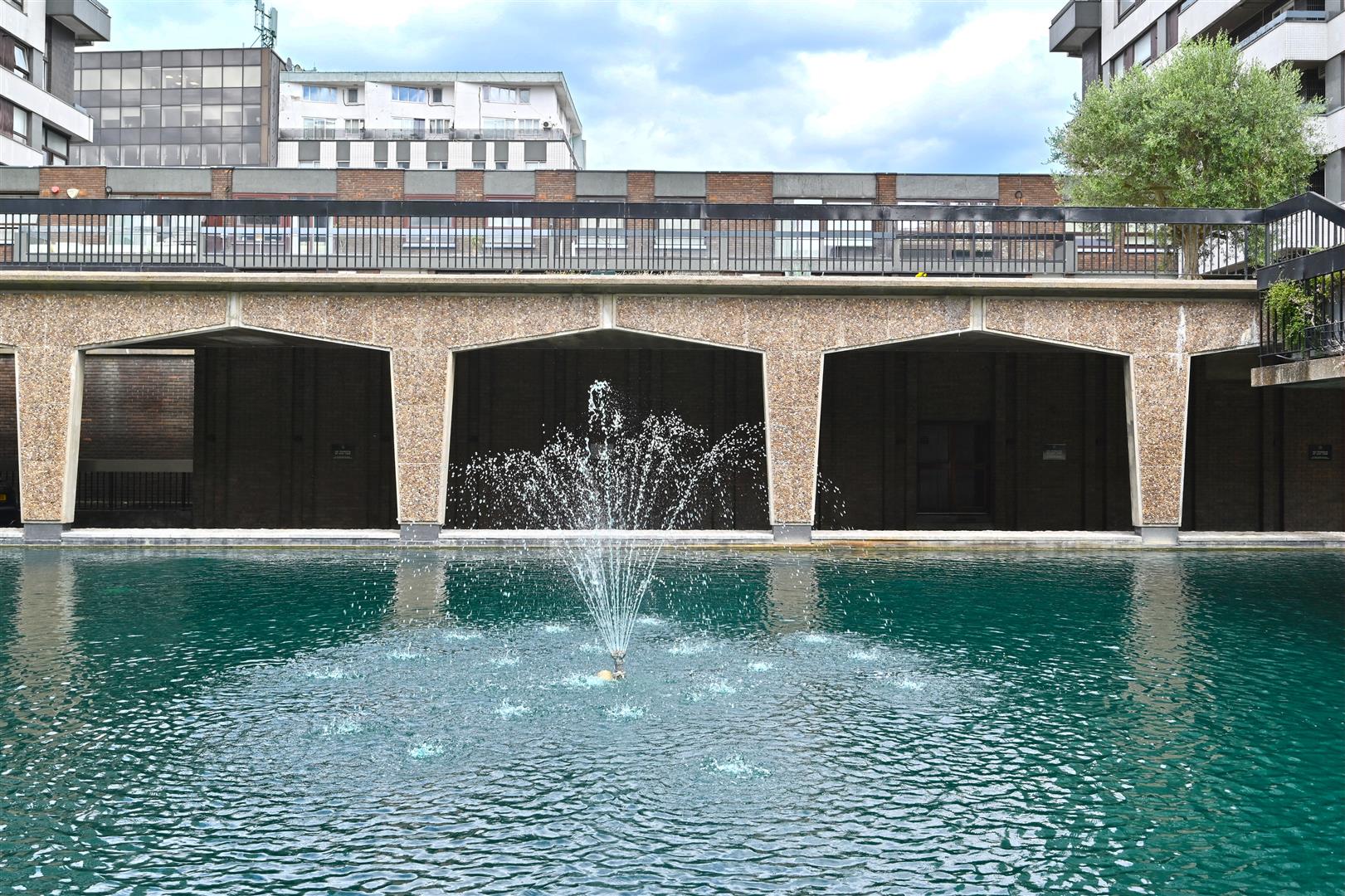 Flat 346, The Water Gardens, Burwood Place, Hyde Park W2