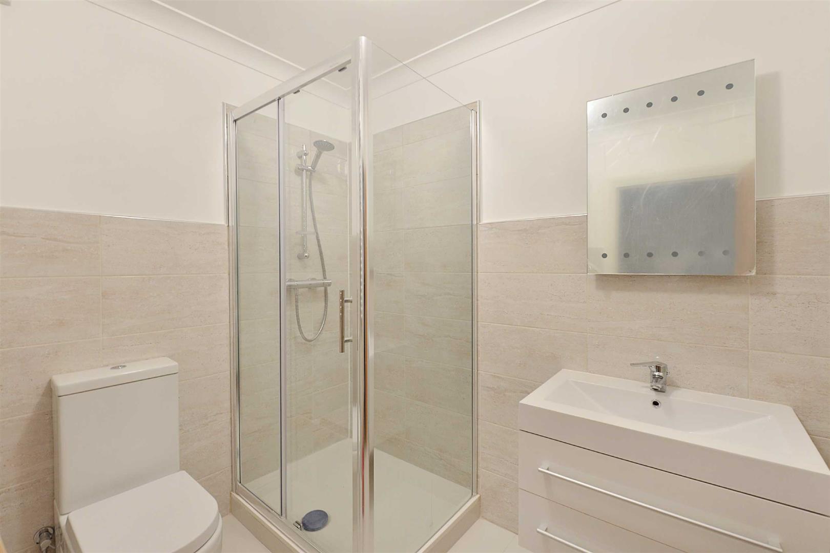 Stunning Views Over The Park – Hyde Park Towers, London, W2