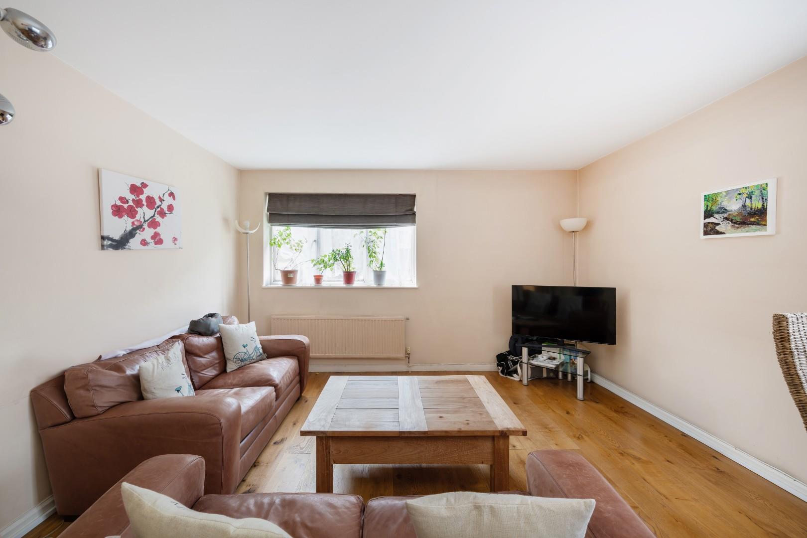 For Sale By Auction – Flat 35 @ 6 Porchester Terrace, Hyde Park, London W2