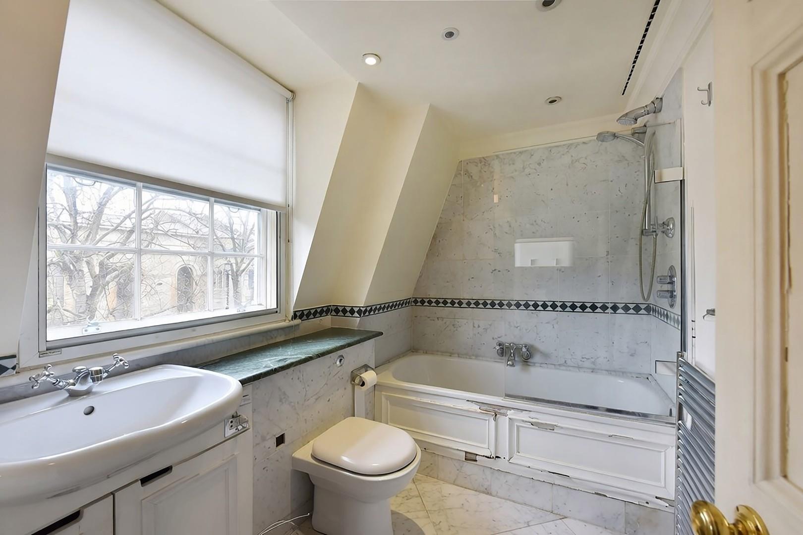 Large Lateral Flat – Eaton Square, Belgravia SW1W