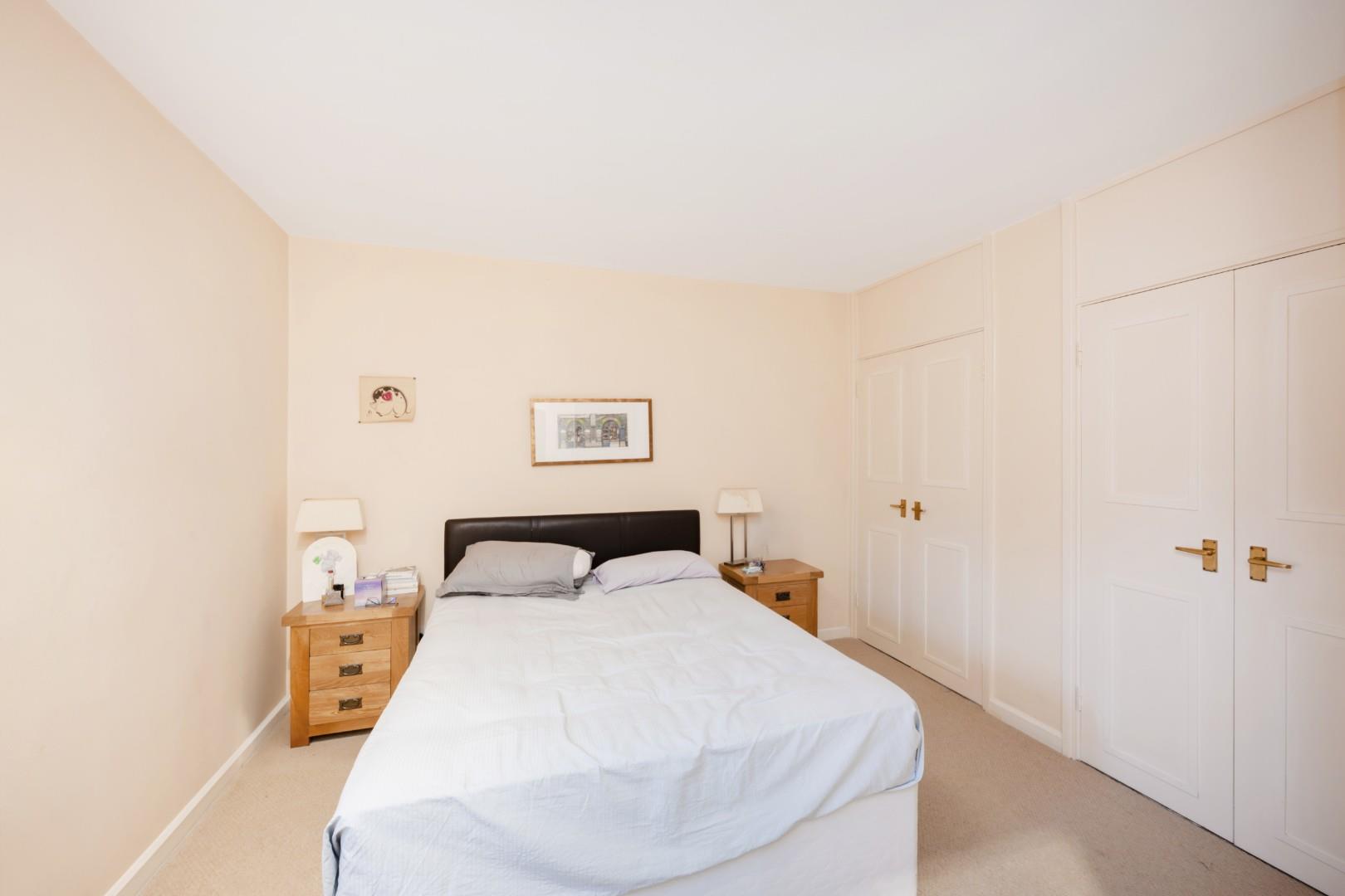 For Sale By Auction – Flat 35 @ 6 Porchester Terrace, Hyde Park, London W2