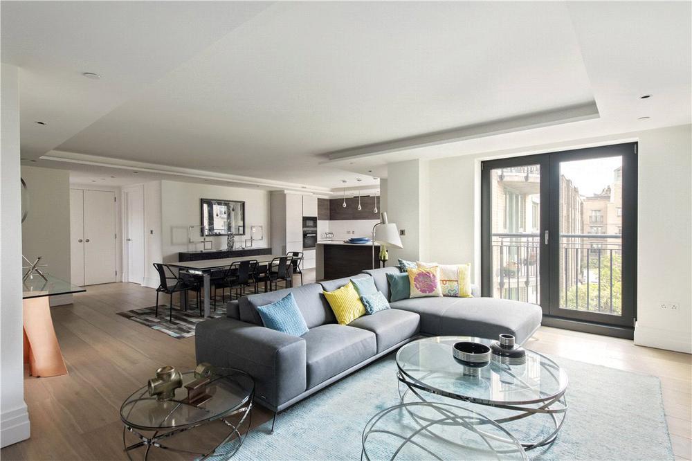 Kensington Gardens Square, London, W2