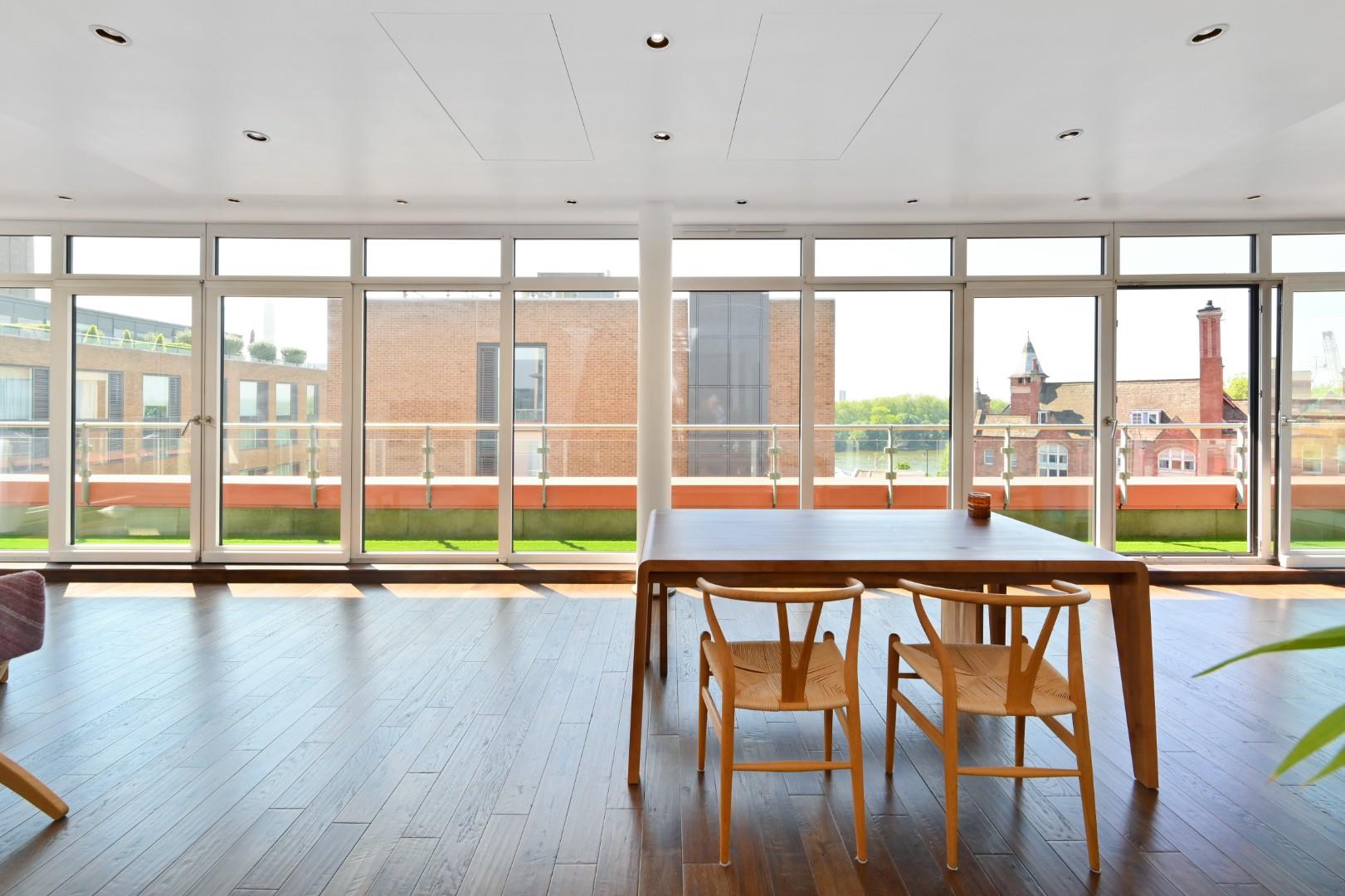 Hepworth Court, Gatliff Road, Grosvenor Waterside SW1W