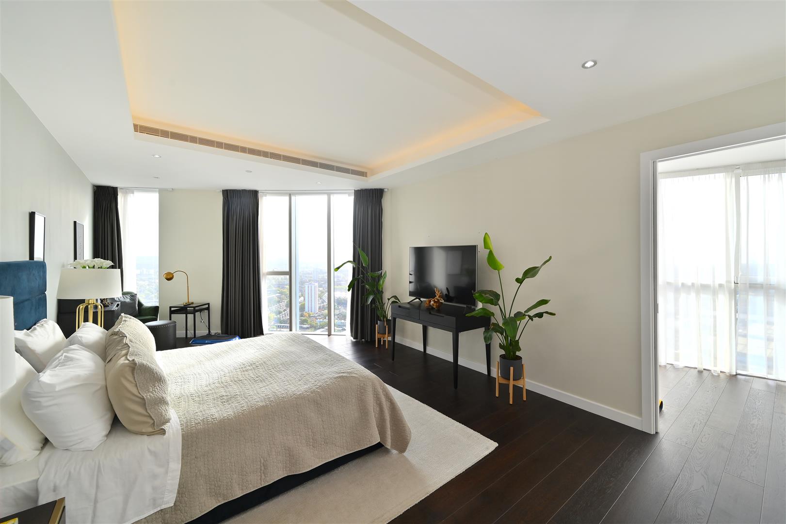 Penthouse, Sky Gardens, Vauxhall SW8