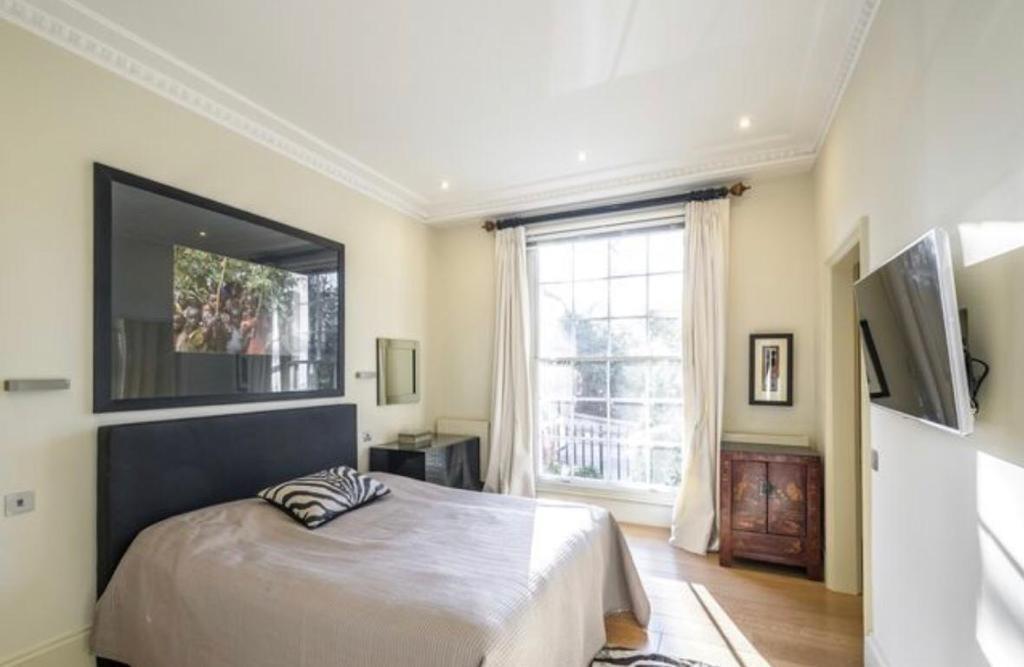 Hyde Park Square, London, W2
