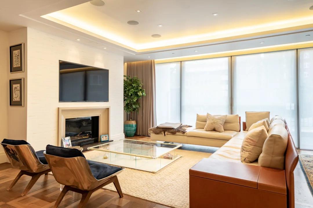 1 Ebury Square, London SW1W