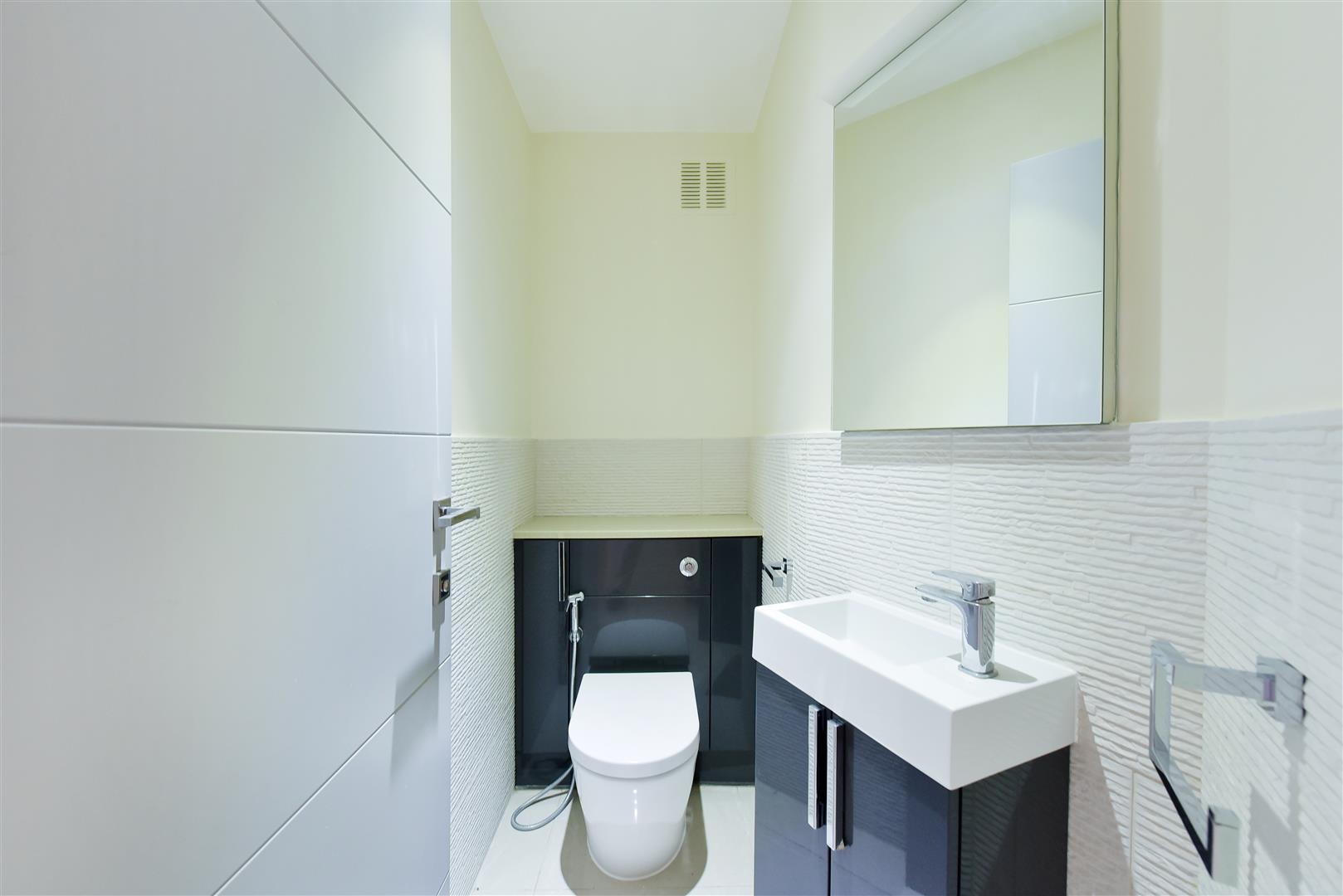 Lowndes Square, Belgravia, SW1X