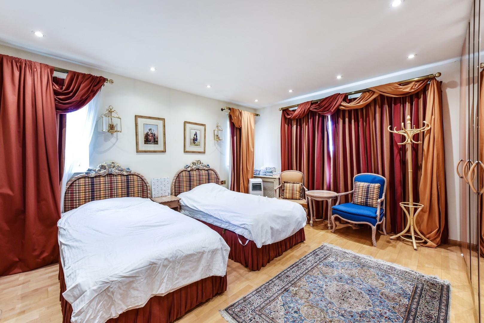 Brondesbury Park, London NW6