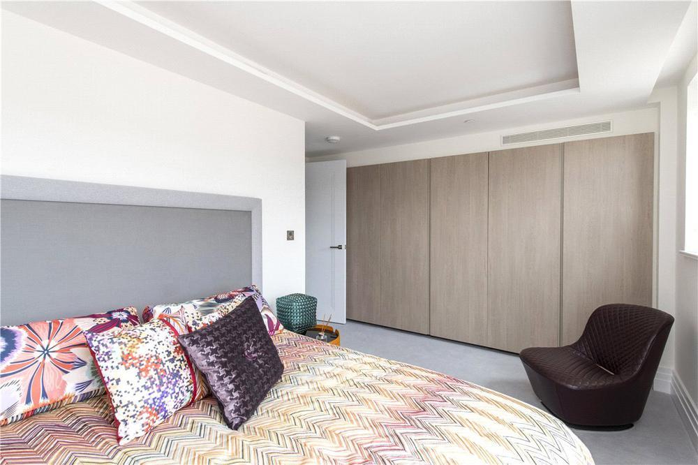 Kensington Gardens Square, London, W2