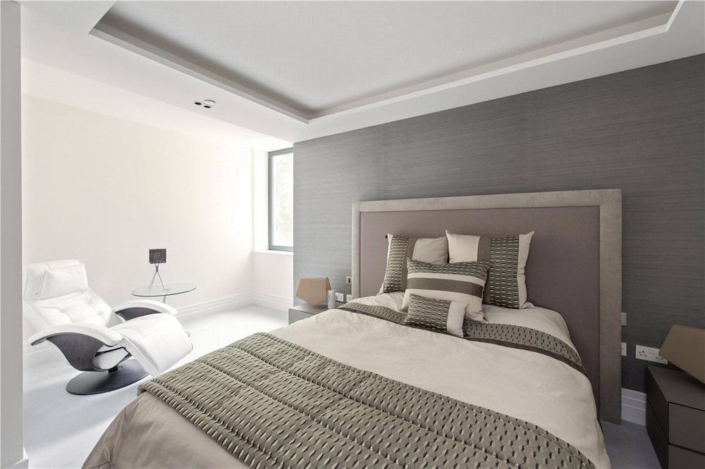 Kensington Gardens Square, London, W2