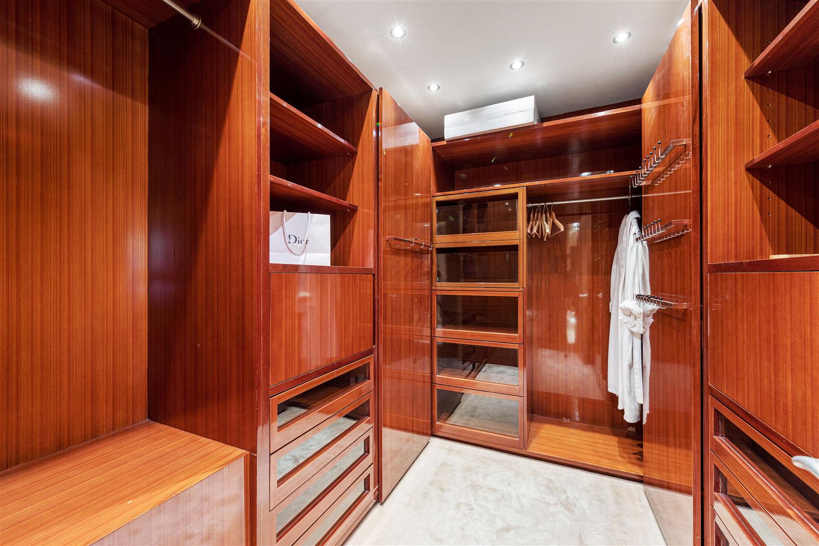 Lowndes Square, Knightsbridge, SW1X