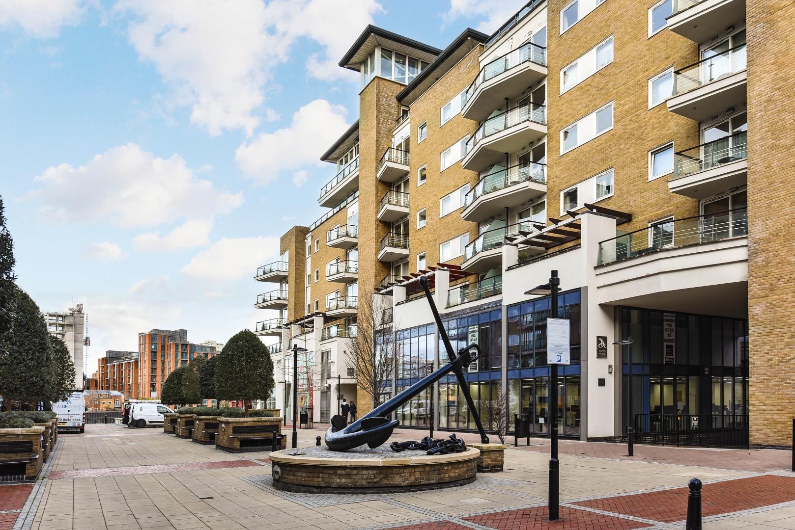 Riverside West, Smugglers Way, London SW18 – River View Apartment