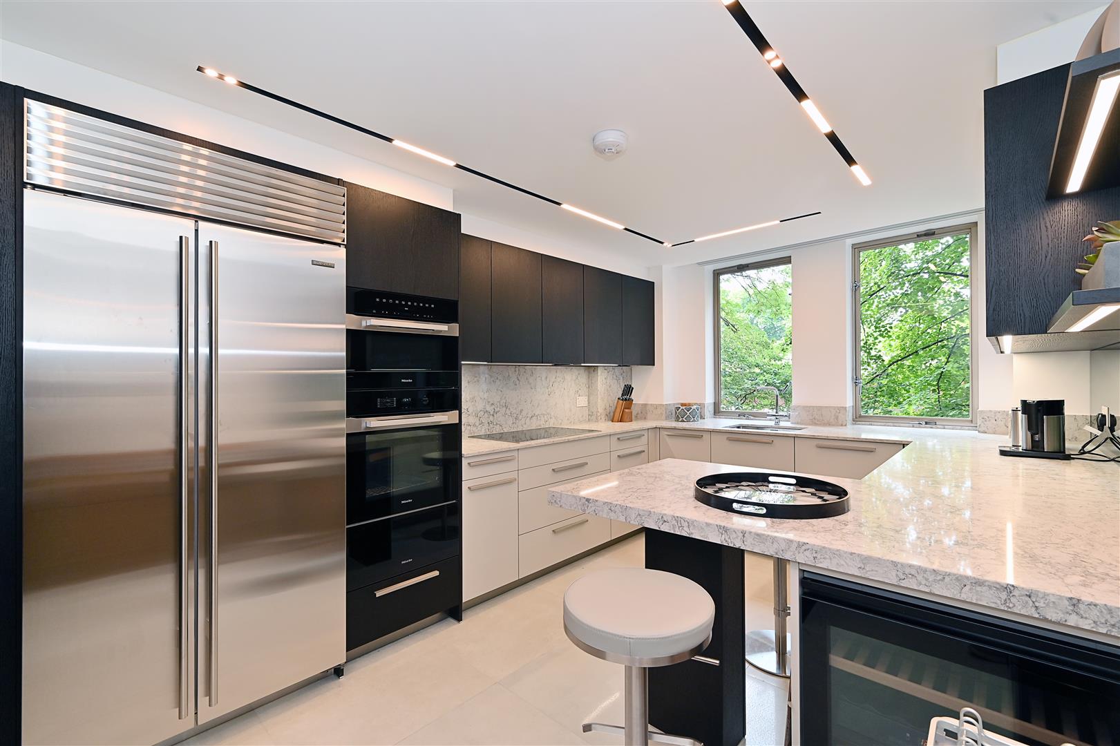South Lodge, Knightsbridge, London SW7