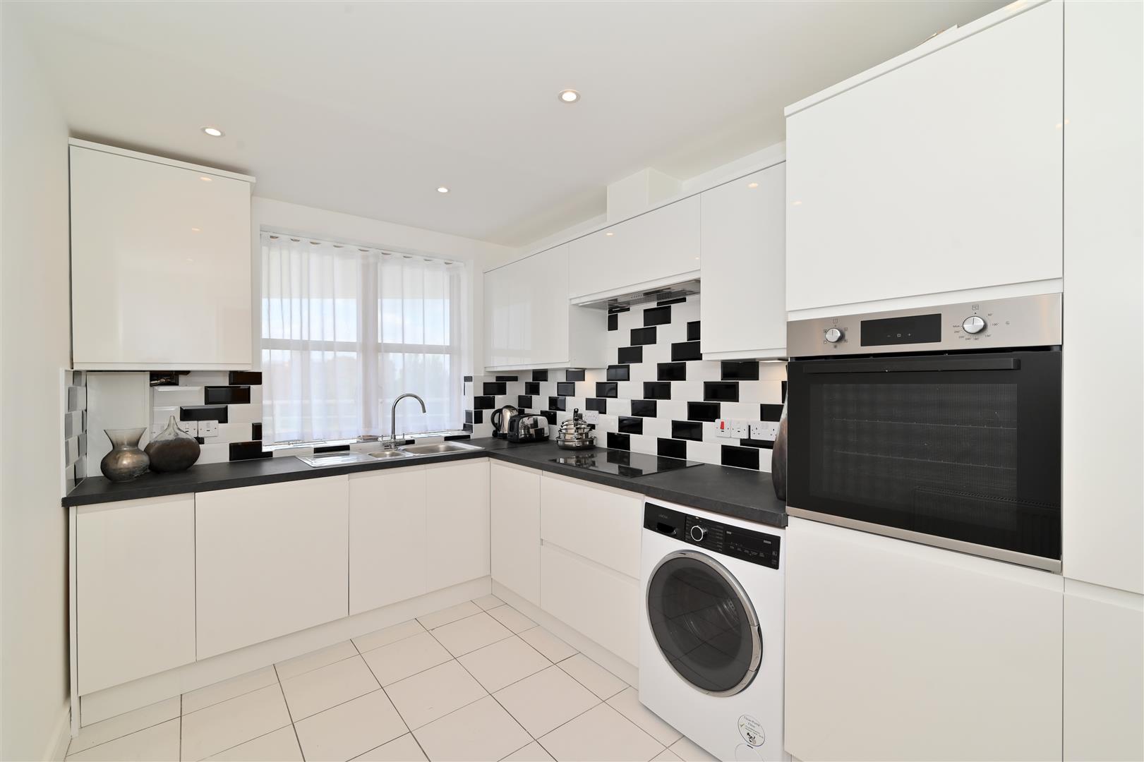 River Views – King Henry’s Reach, Manbre Road, W6