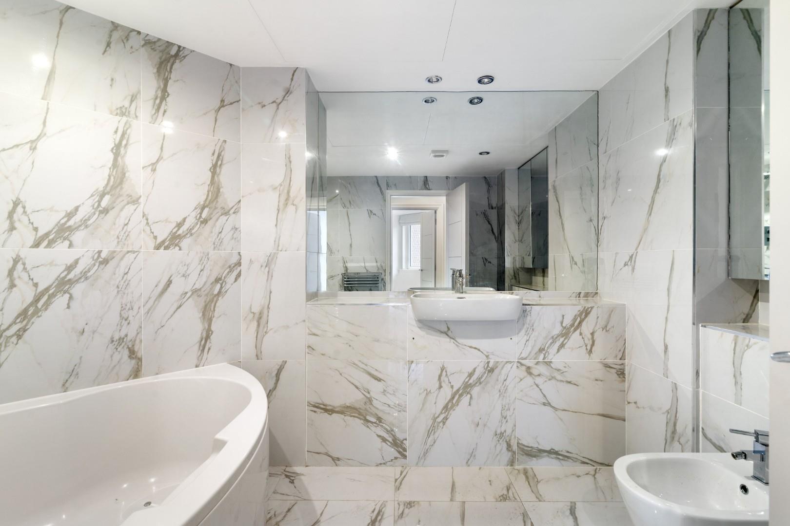 Flat With Swimming Pool – Avenue Road, London NW8