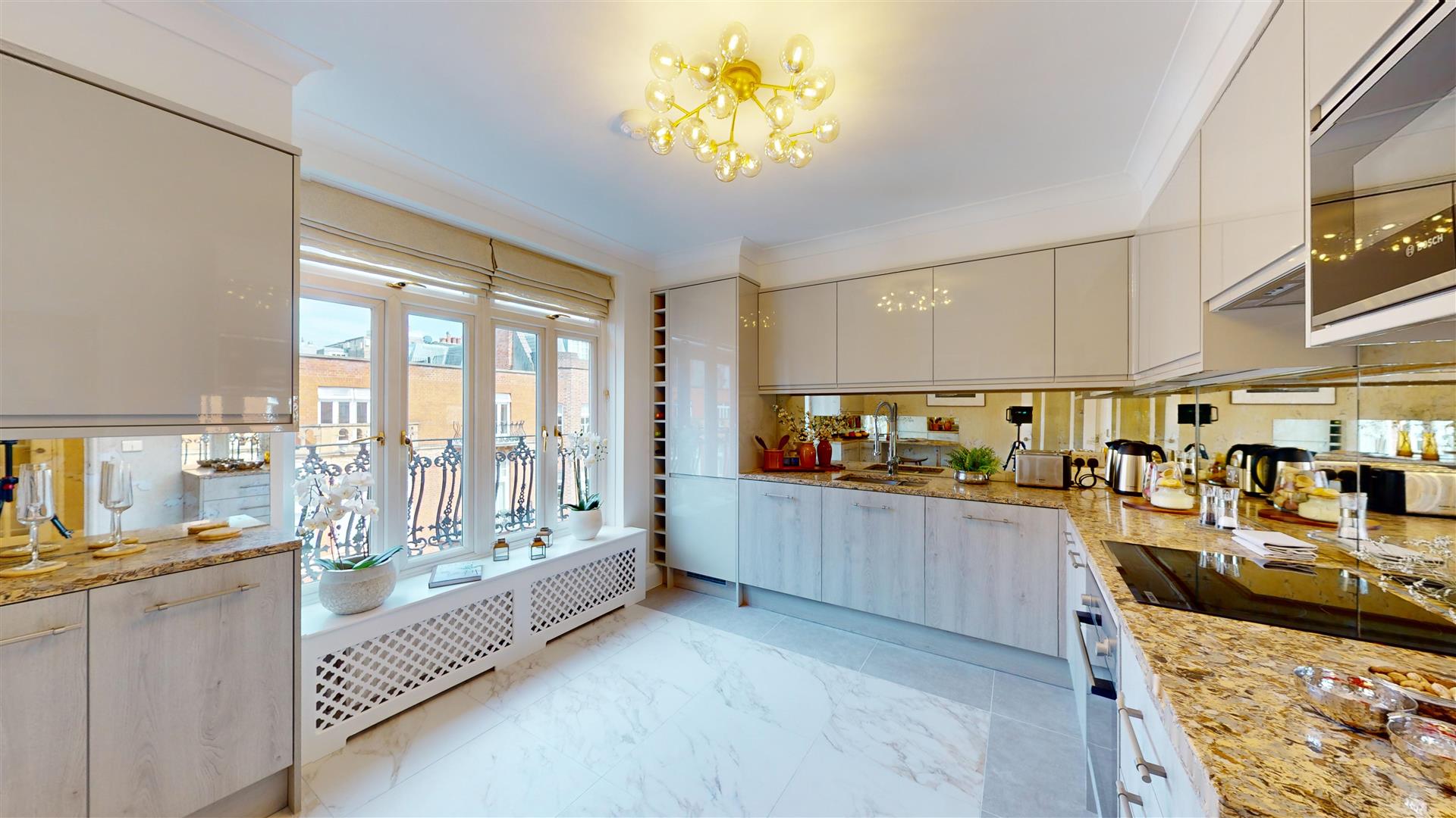 Montagu Mansions, London W1U