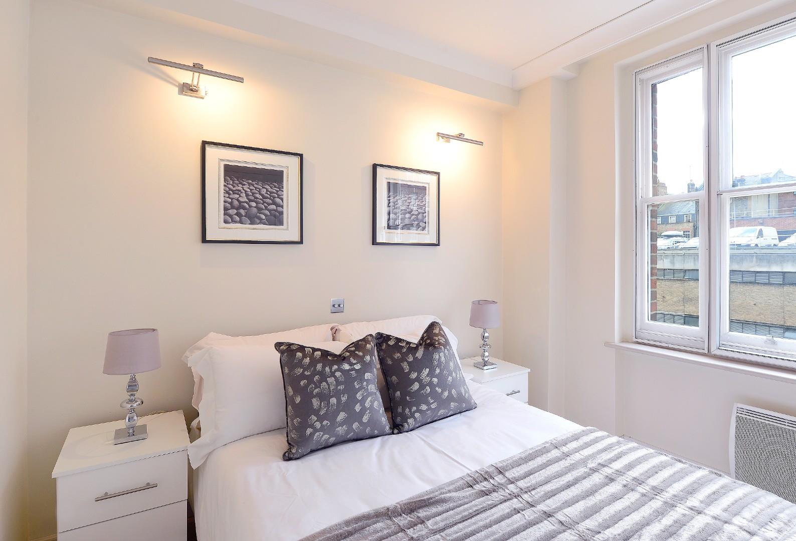 39 Hill Street, Mayfair W1J