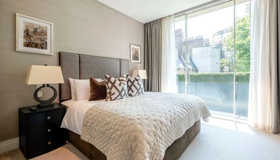 Green Street, London, W1K