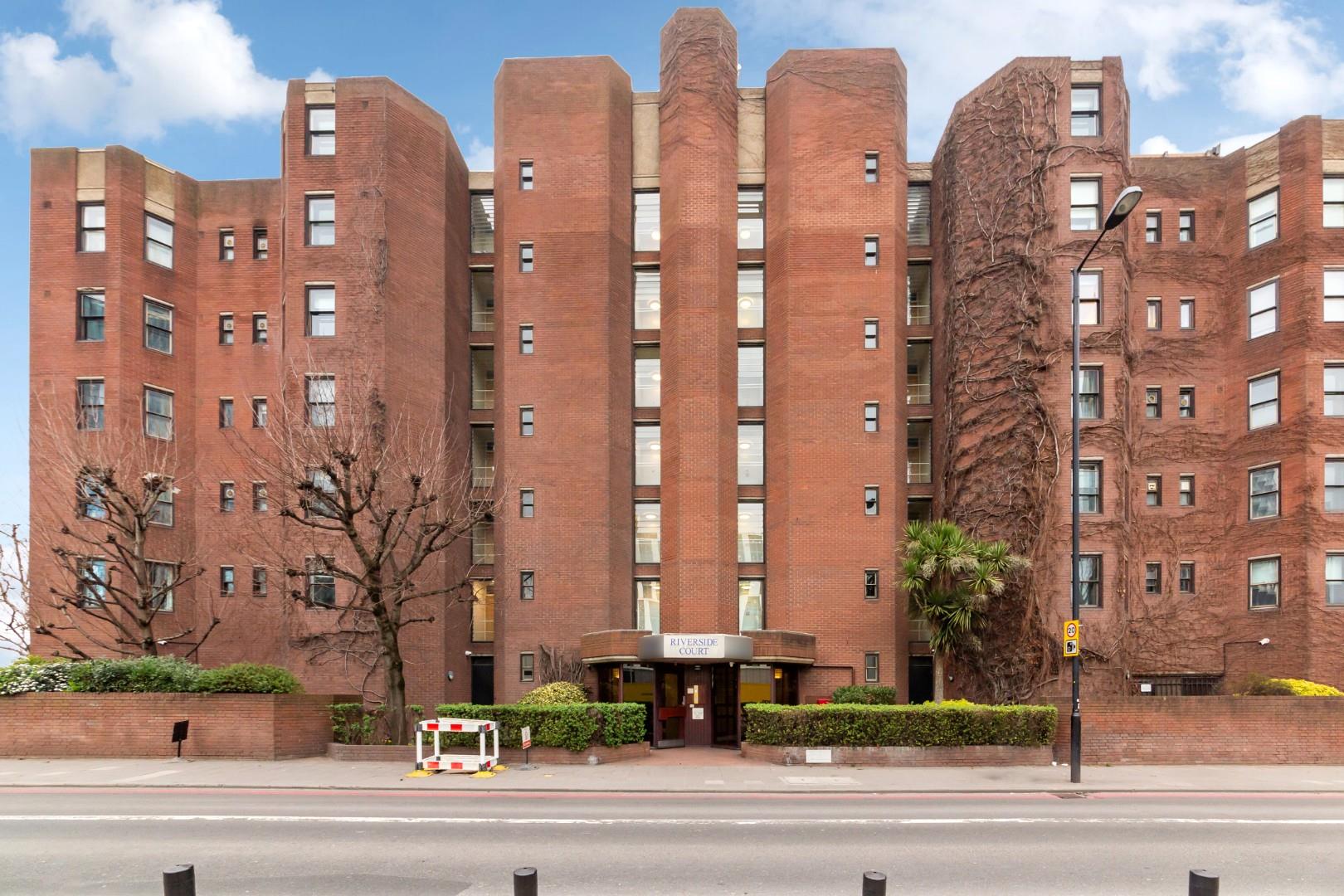 Riverside Court, Nine Elms, SW8