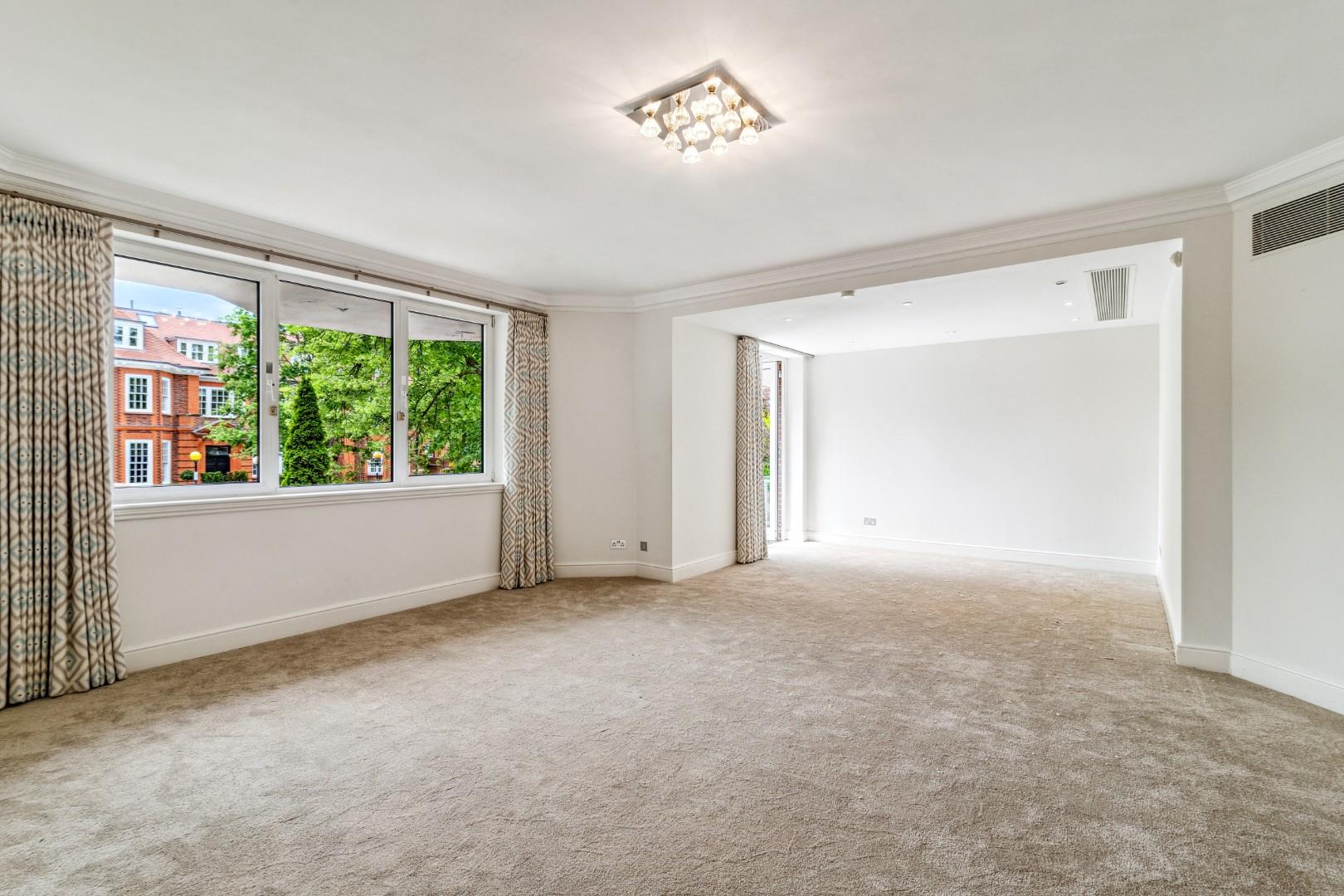 Flat With Swimming Pool – Avenue Road, London NW8