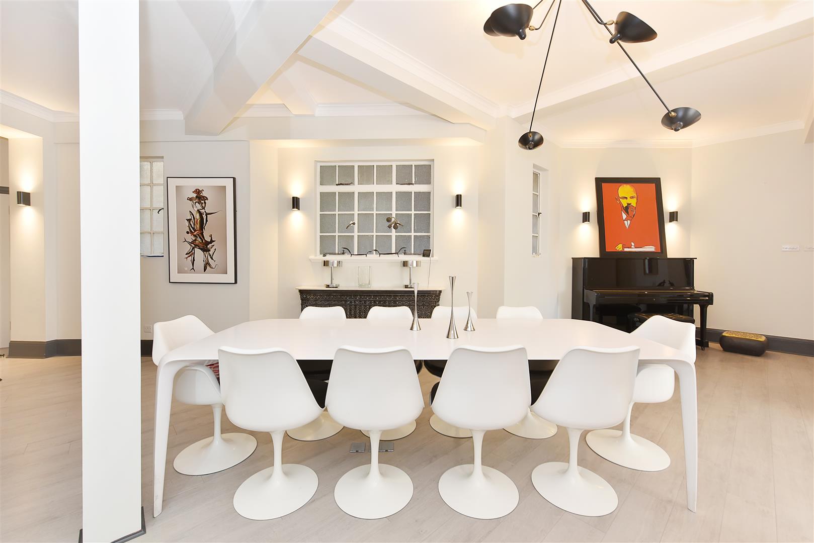 Bryanston Court II, George Street, Marylebone W1H