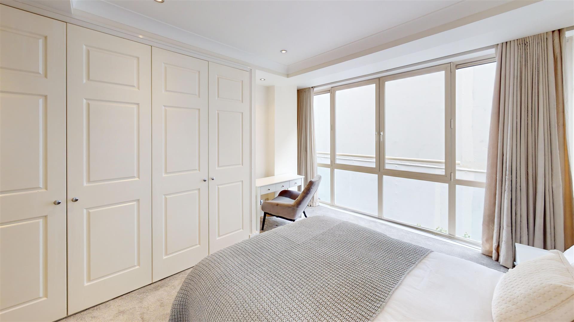 The Phoenix, Barrett Street, Marylebone W1