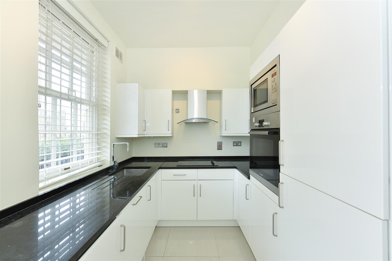 Lowndes Square, Belgravia, SW1X