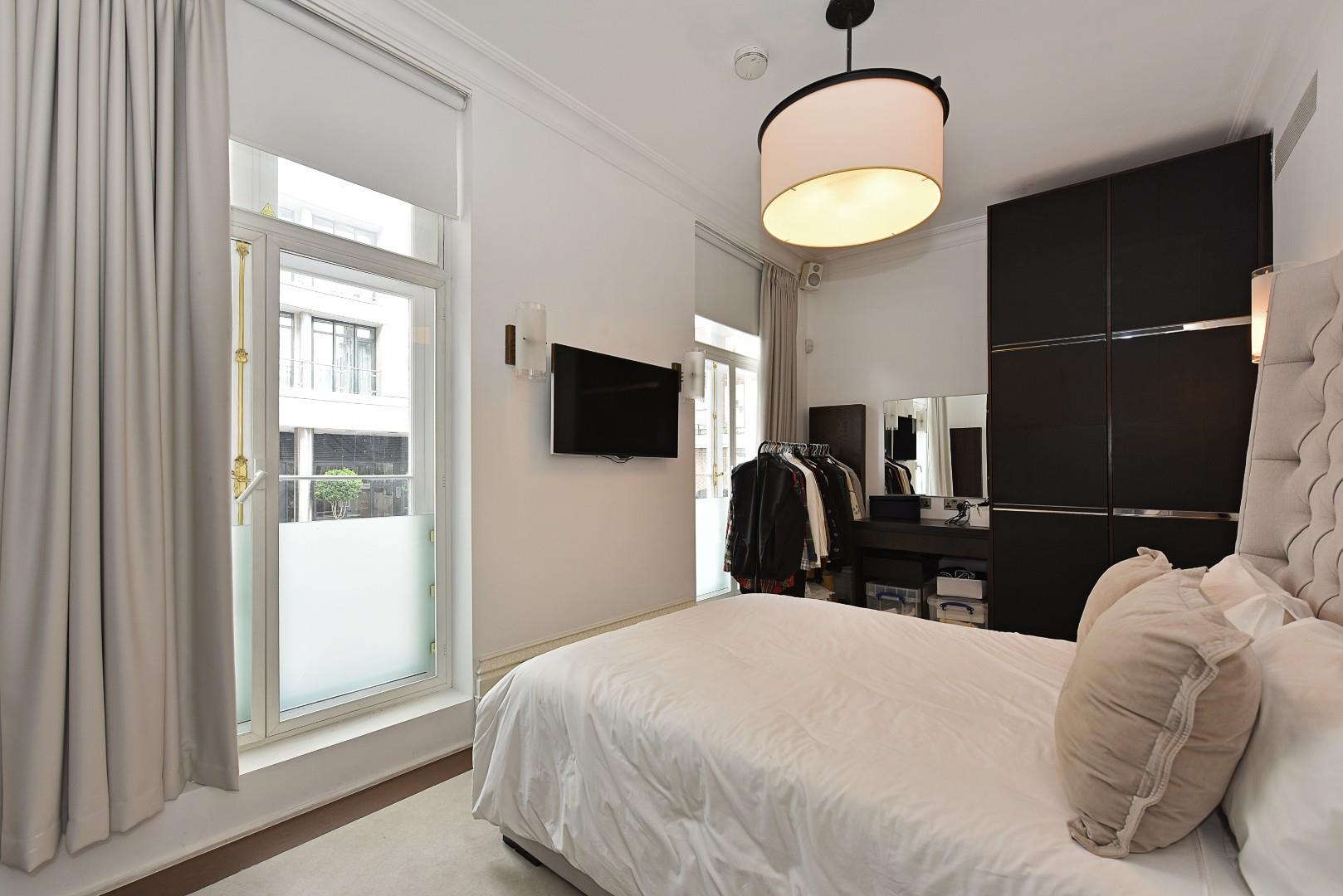 Crystal Suite, Park Lane, Mayfair W1K