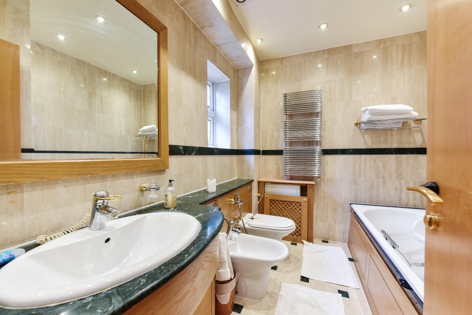 Brondesbury Park, London NW6