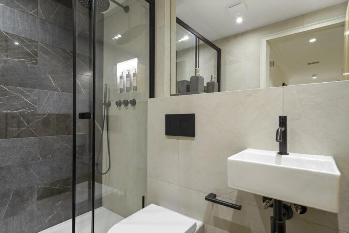 Regents Park House, Park Road, London