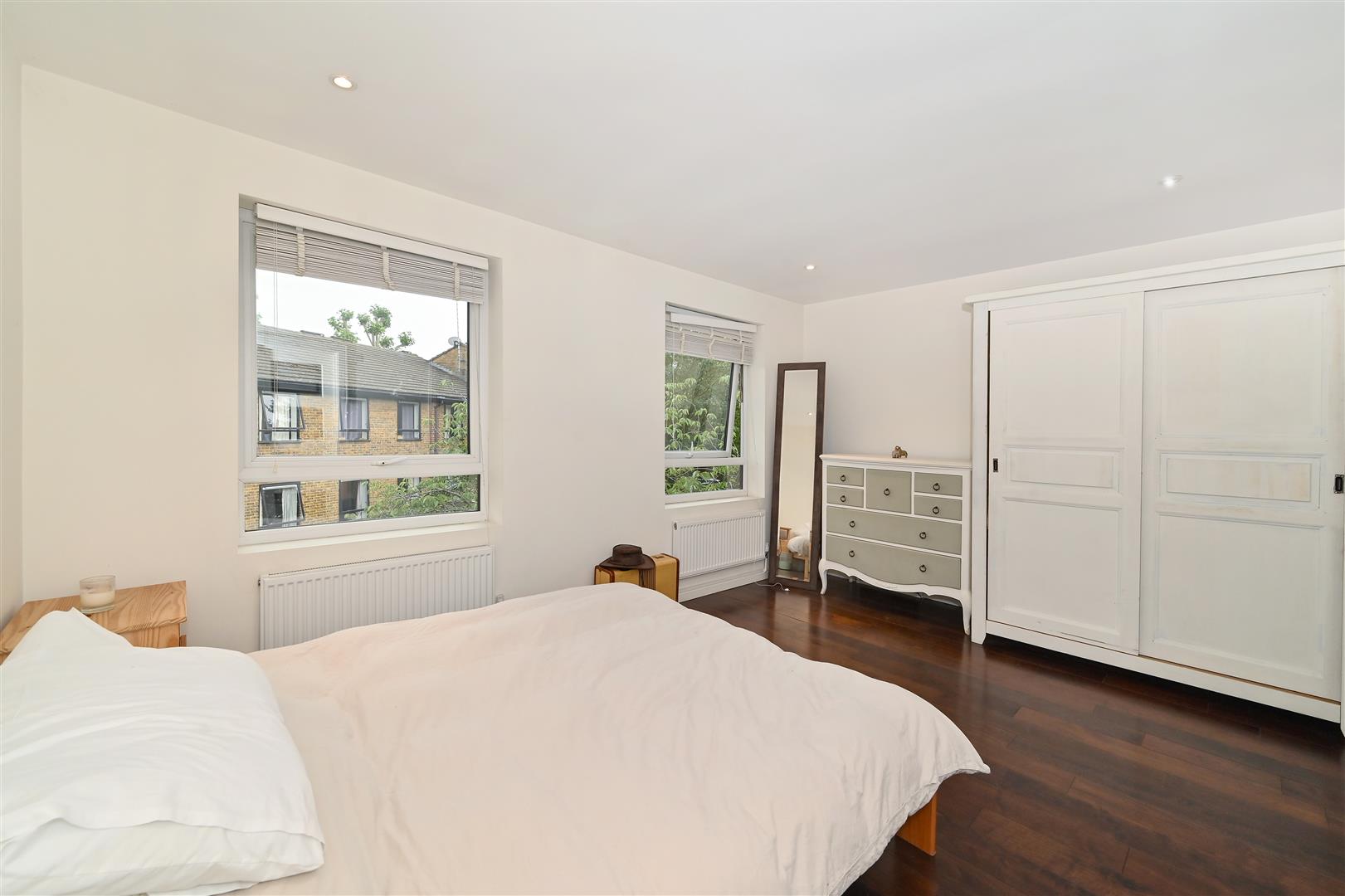 Abinger Mews, Maida Vale, London W9