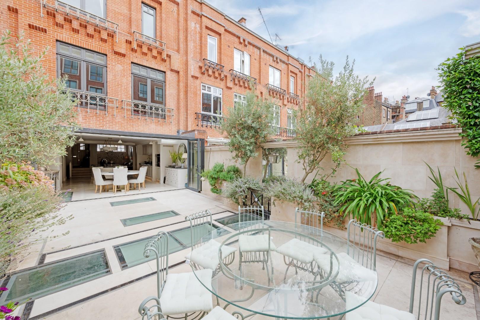 Family House For Sale – Flood Street, Chelsea SW3