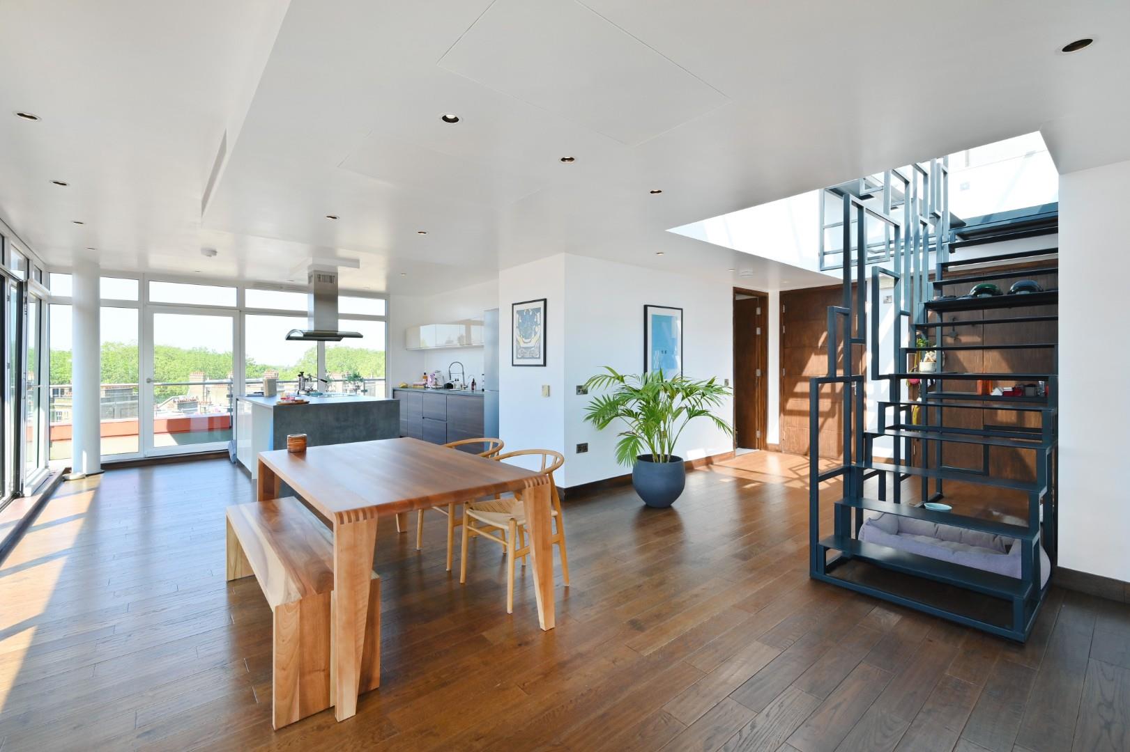 Hepworth Court, Gatliff Road, Grosvenor Waterside SW1W