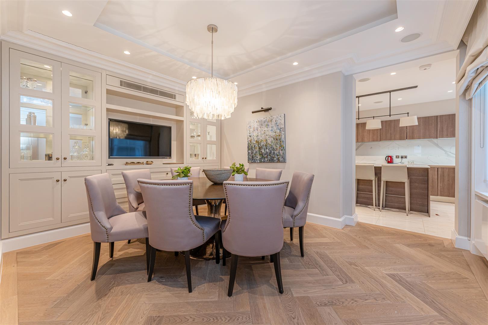 Cumberland Mansions, George Street, Marylebone W1H