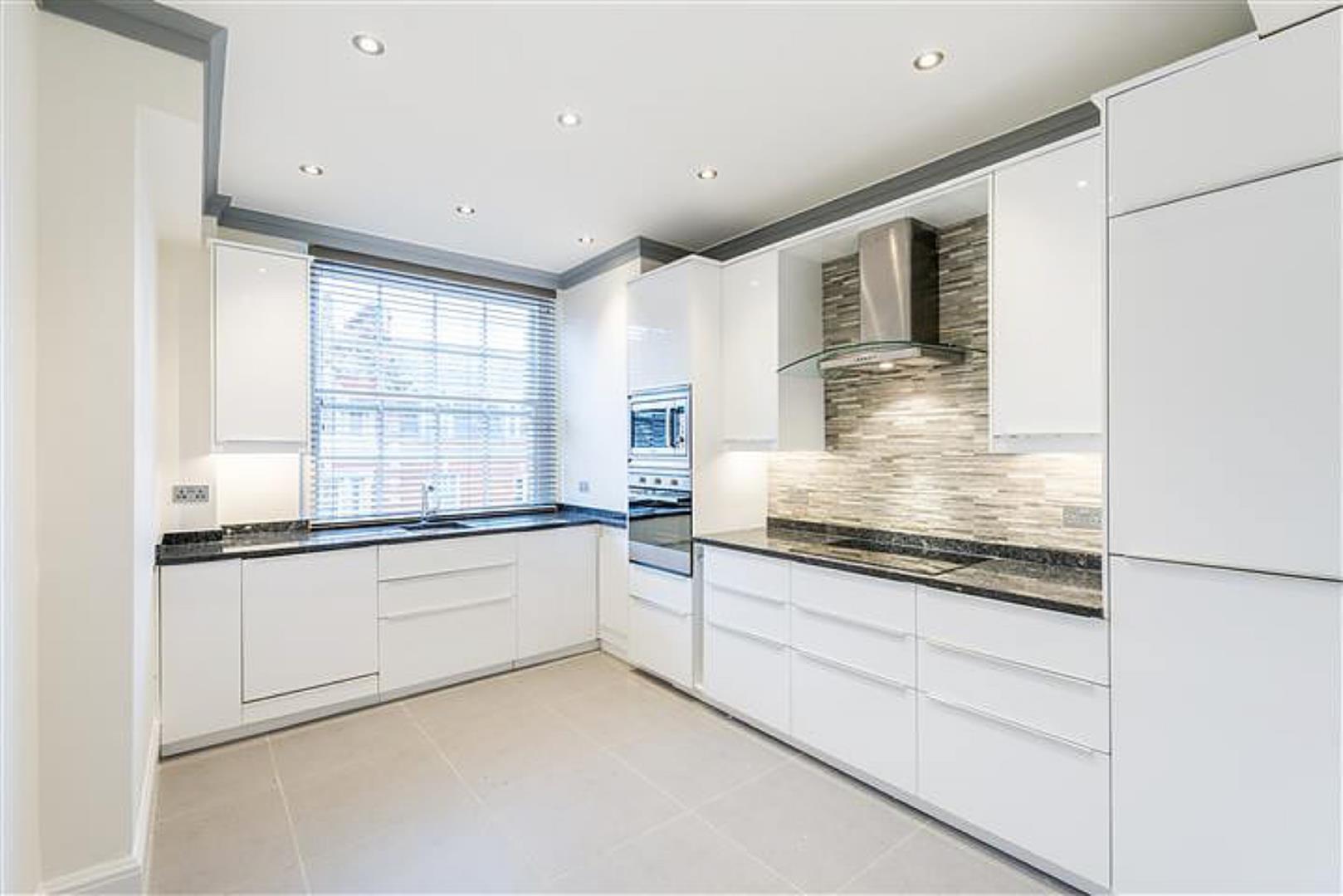 Bryanston Court II, George Street, Marylebone W1H