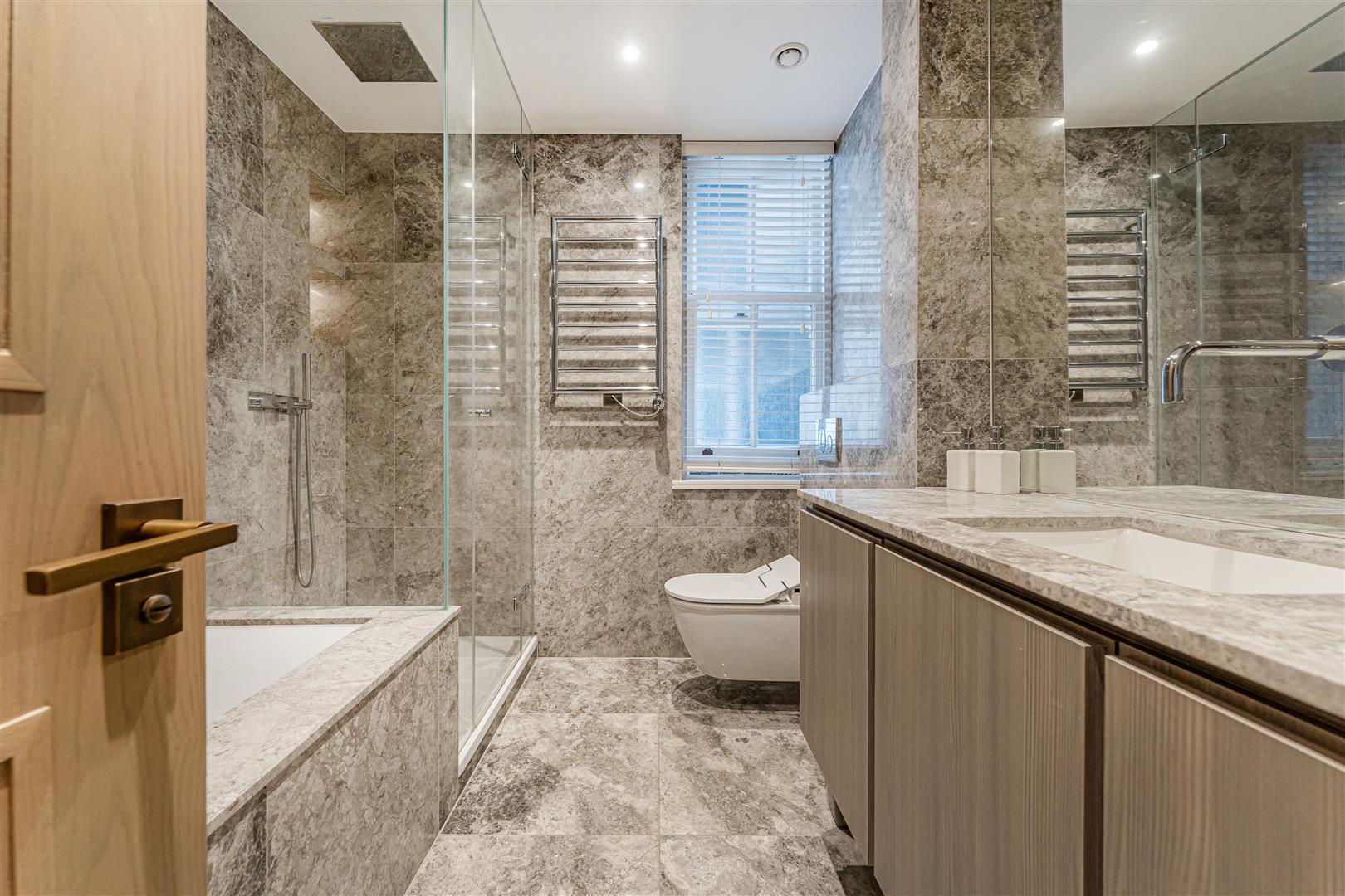 Cumberland Mansions, George Street, Marylebone W1H