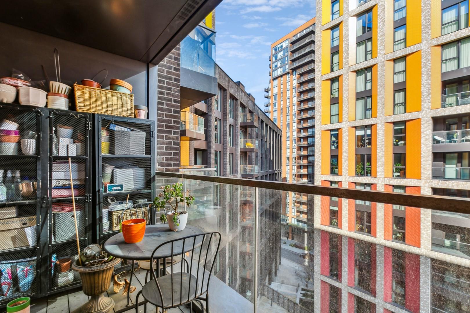 Haines House, 10 Charles Clowes Walk, Nine Elms SW11